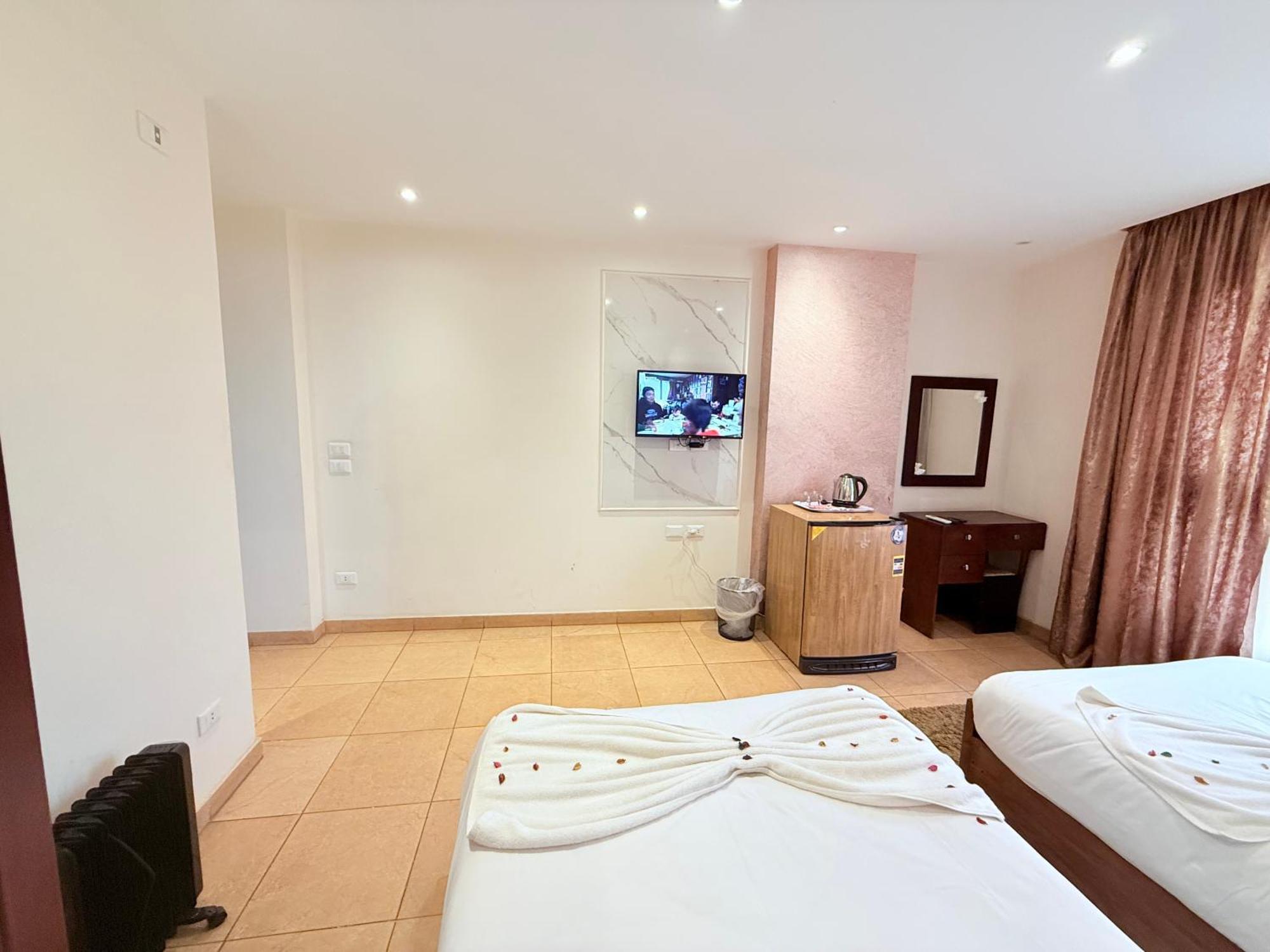 King Khafren View Inn Kafrat al Jabal Экстерьер фото